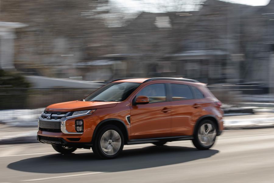 Mitsubishi Outlander Sport 2019 года  (фото 32 из 39)